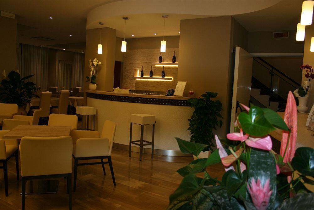 Hotel Lalla Beauty & Relax Cesenatico Extérieur photo